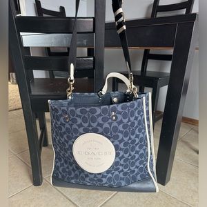 Coach Dempsey Tote 40